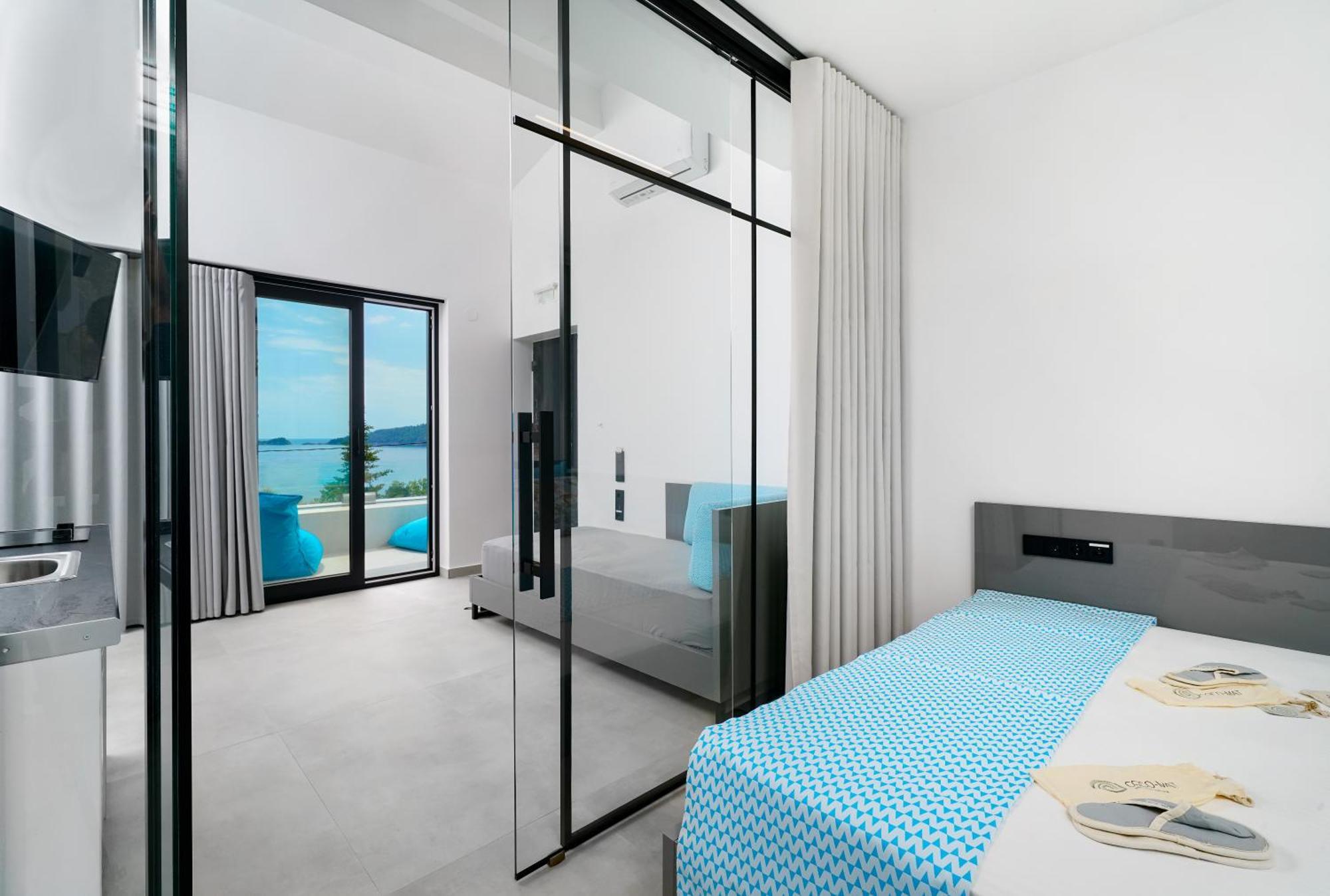 Mythodea Prive Luxury Suites Chrisi Ammoudia Eksteriør billede