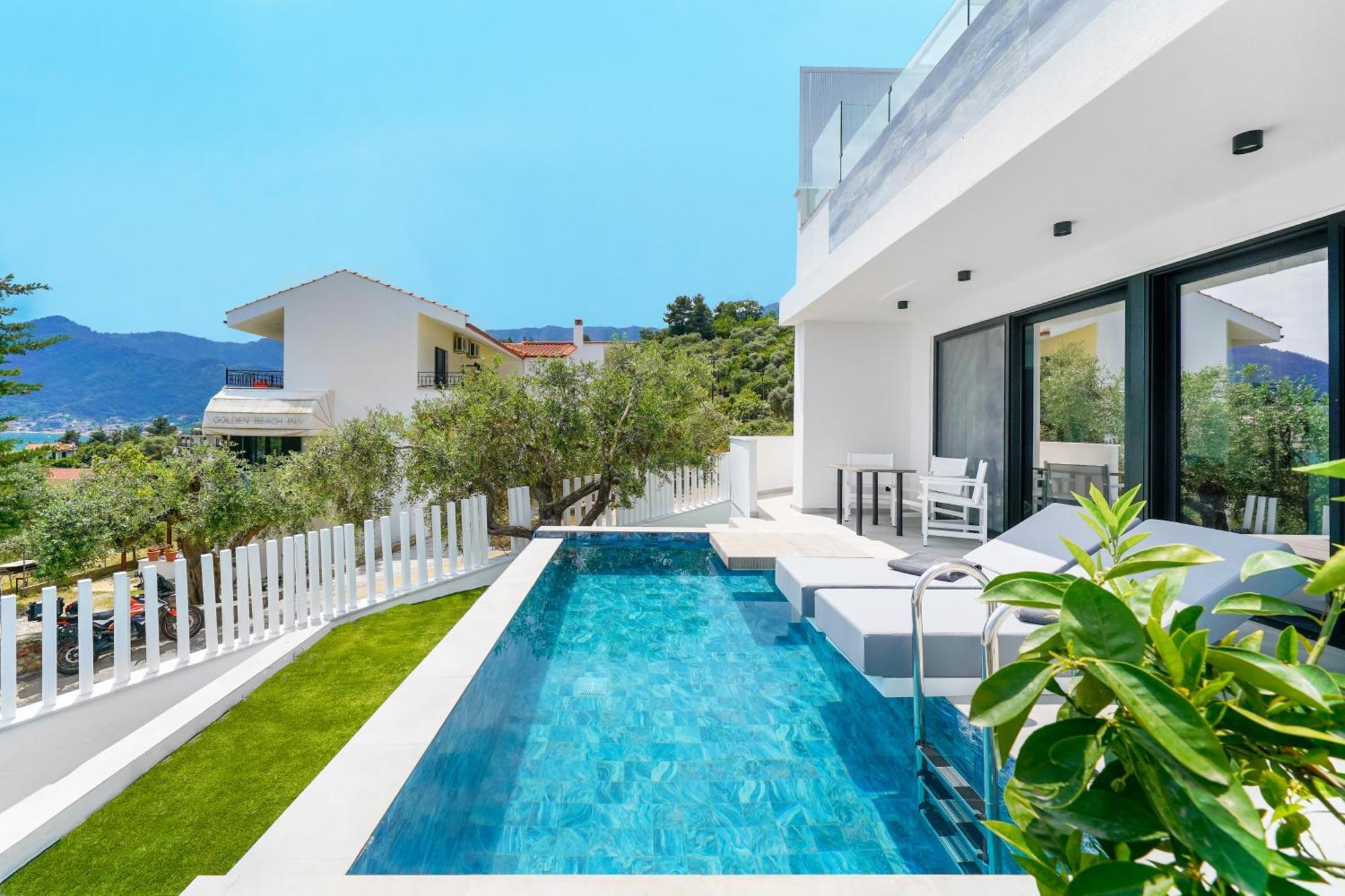 Mythodea Prive Luxury Suites Chrisi Ammoudia Eksteriør billede
